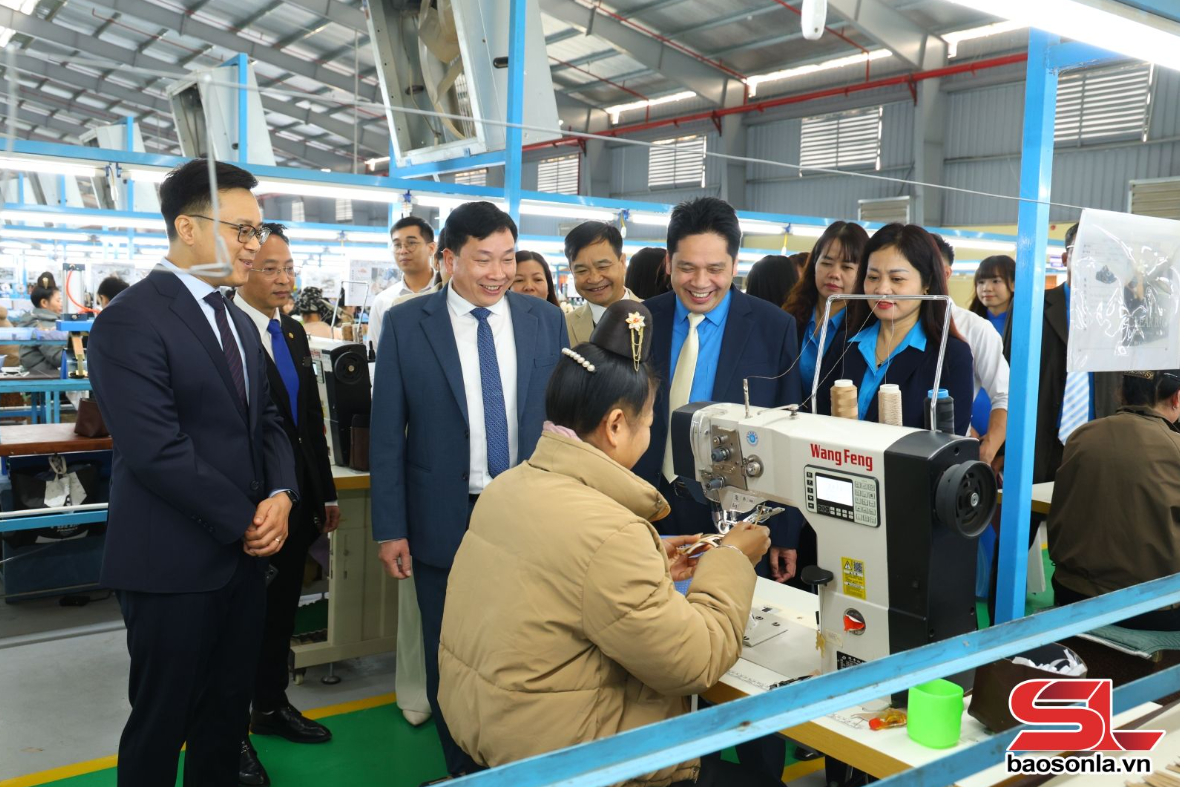 Chăm lo Tết cho đoàn viên, người lao động