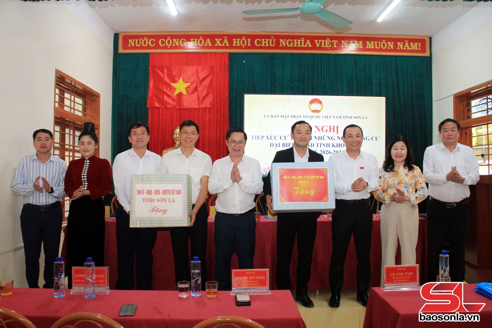 Cử tri xã Mường Sại tín nhiệm và tin tưởng ở lời hứa quyết tâm của ứng cử viên đại biểu HĐND tỉnh