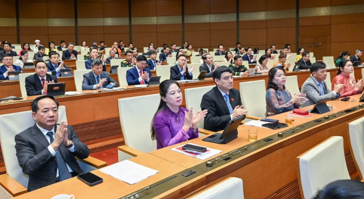 Quốc hội chốt bỏ ngưỡng doanh thu chịu thuế 500 triệu đồng với hộ kinh doanh