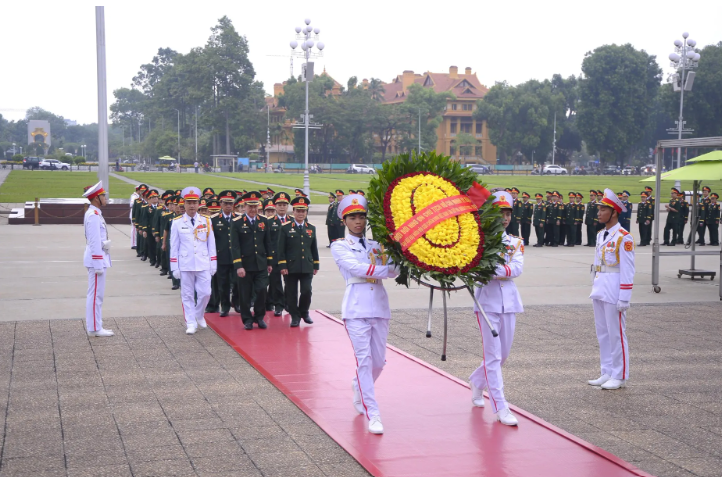 Đoàn đại biểu Đại hội Hội Cựu chiến binh Việt Nam lần thứ VIII, nhiệm kỳ 2026-2031 vào Lăng viếng Chủ tịch Hồ Chí Minh