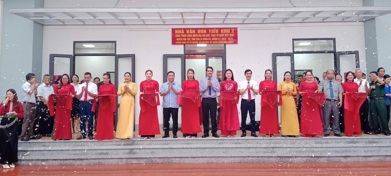 Khánh thành Nhà văn hóa tiểu khu 2, thị trấn Phù Yên